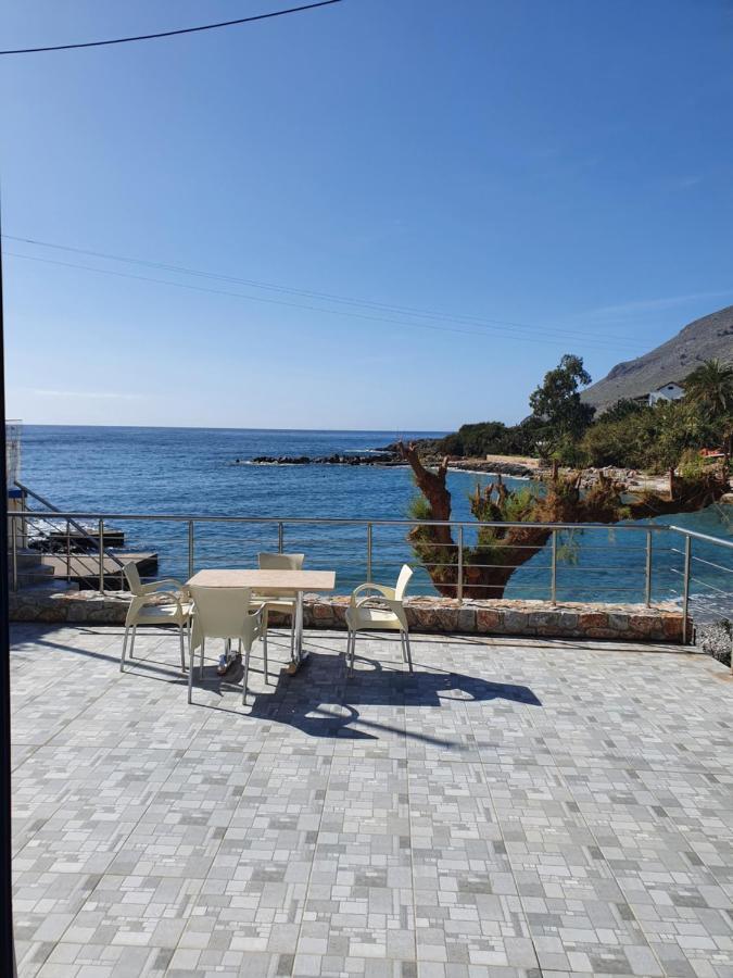 Edem House Finikas Apartment Loutro Bagian luar foto